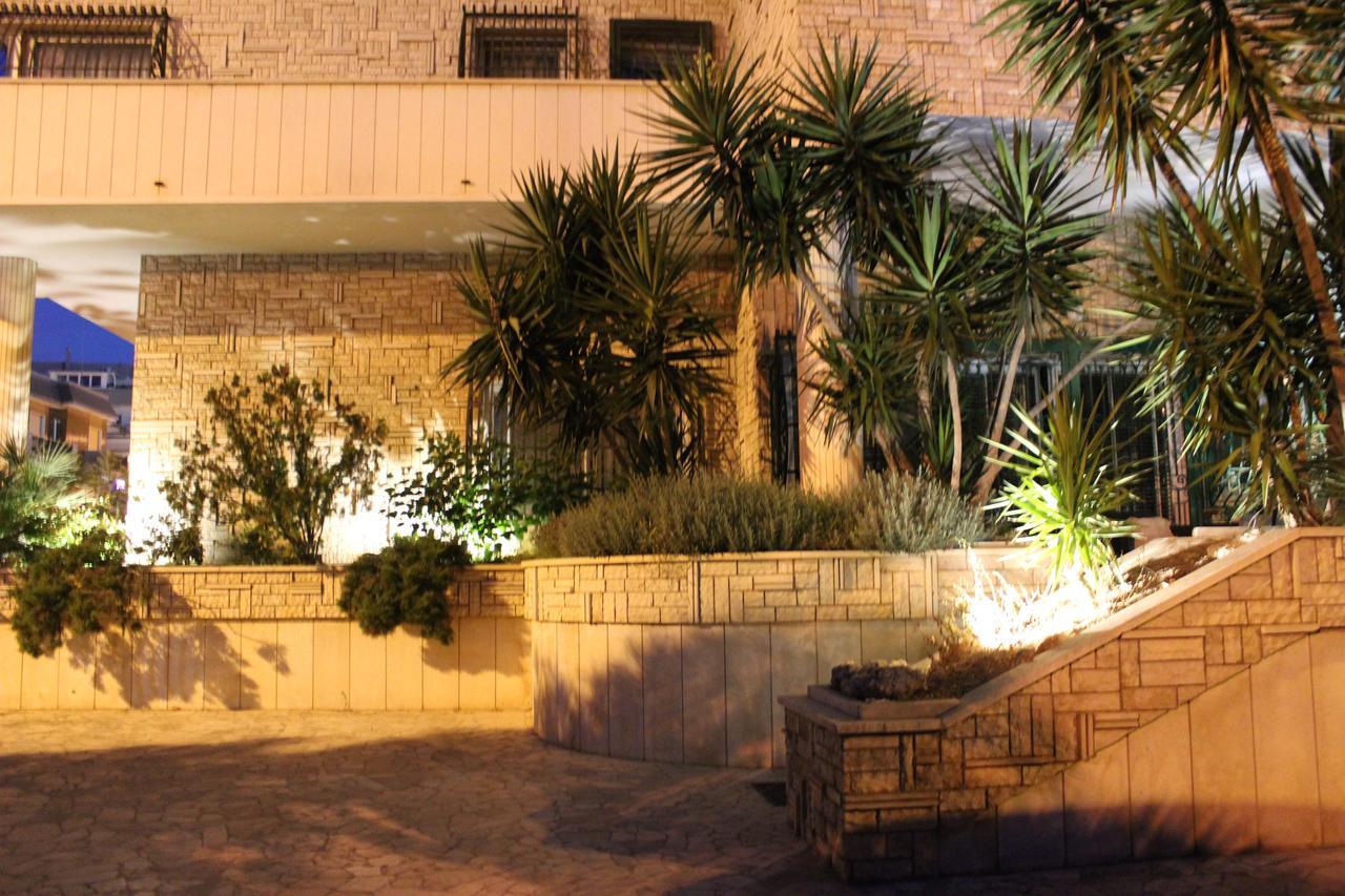 Villa Wanda - Residenza Di Charme Trani Exterior foto