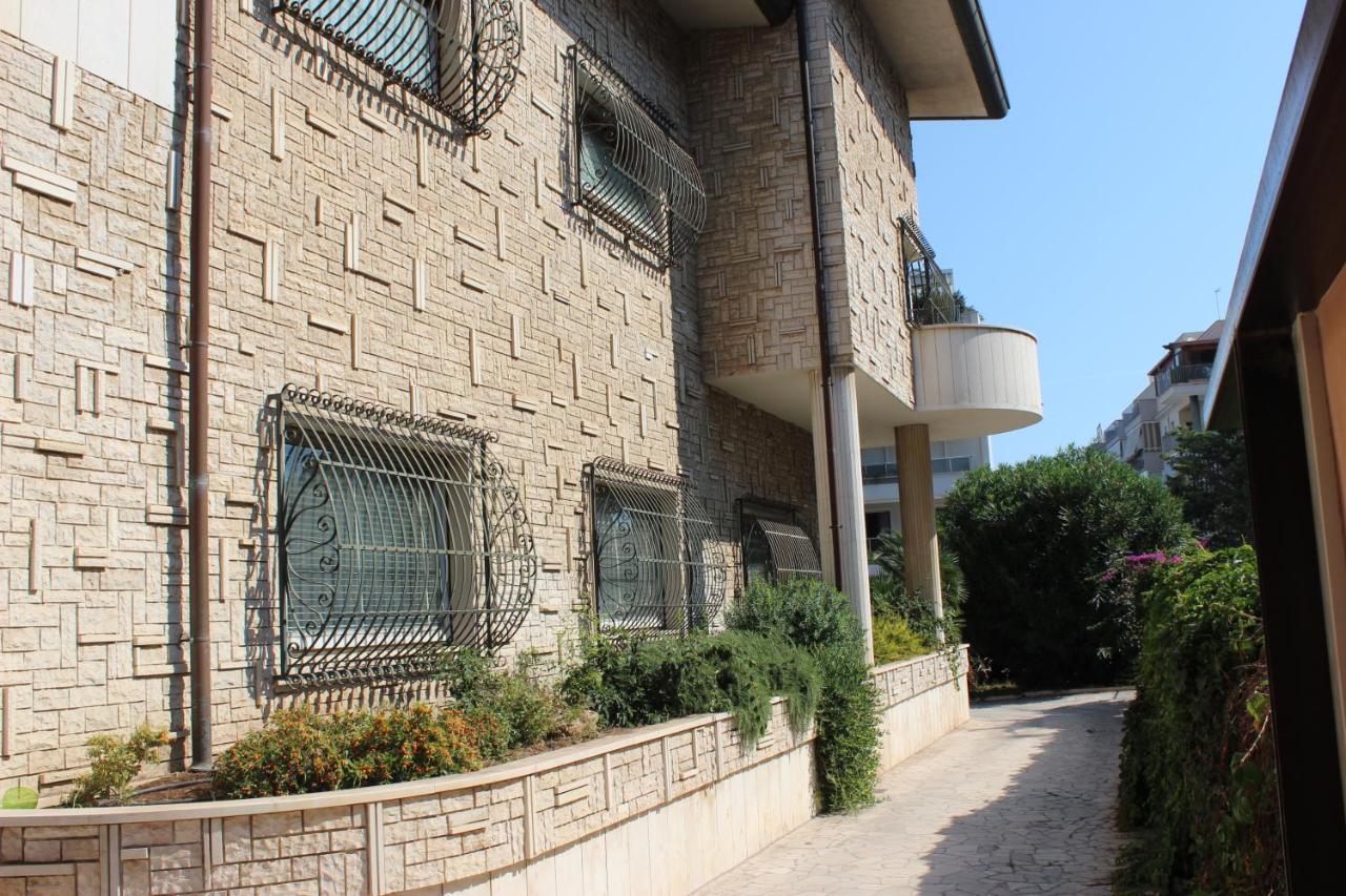 Villa Wanda - Residenza Di Charme Trani Exterior foto